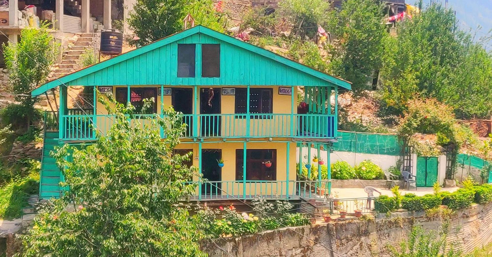 Cupidtrails Himalayan Castle Villa Manāli Rum bild
